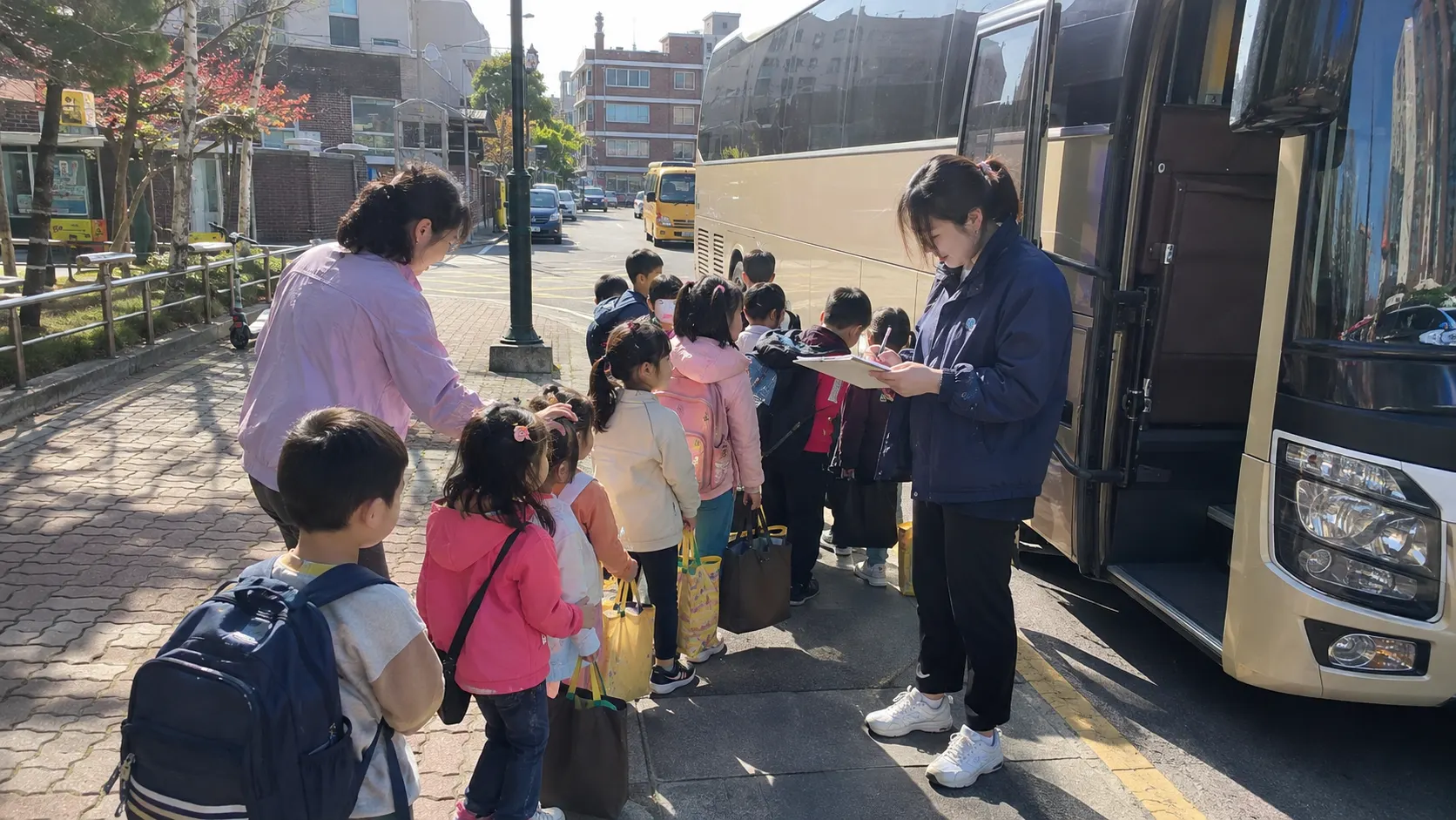 체험학습 출발 시각을 정할 때 출결 확인과 버스 탑승을 따로 계산하는 이유 설명 이미지