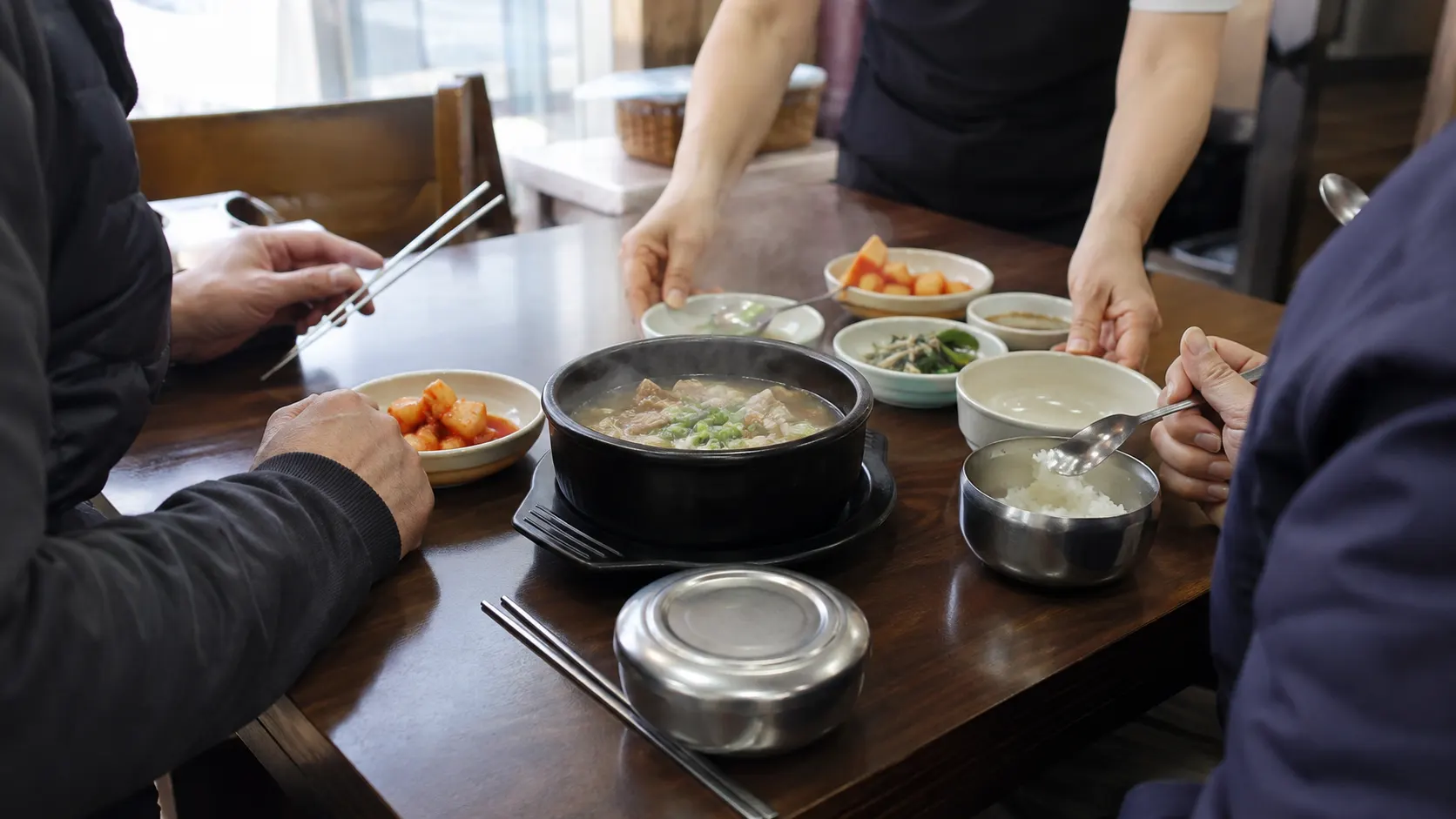 새로 생긴 식당이 많으면 오래가는 매장도 많을까? 설명 이미지
